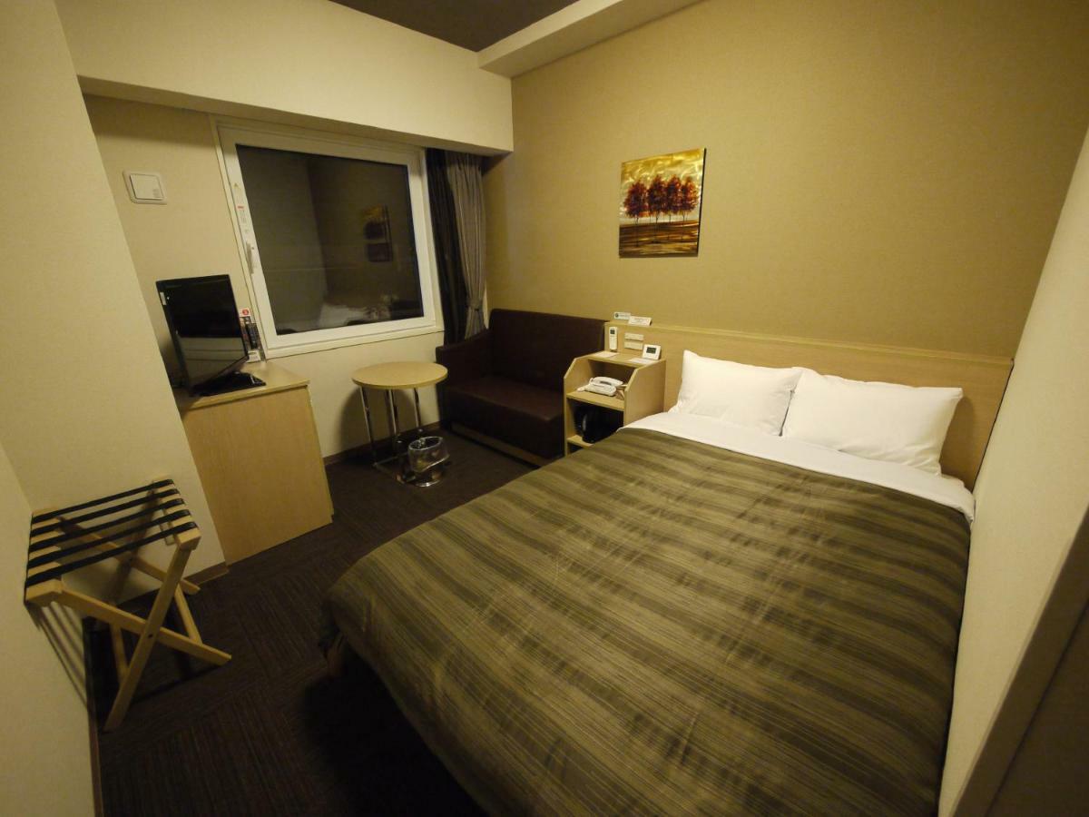 Hotel Route-Inn Kitakyushu-Wakamatsu Ekihigashi Экстерьер фото